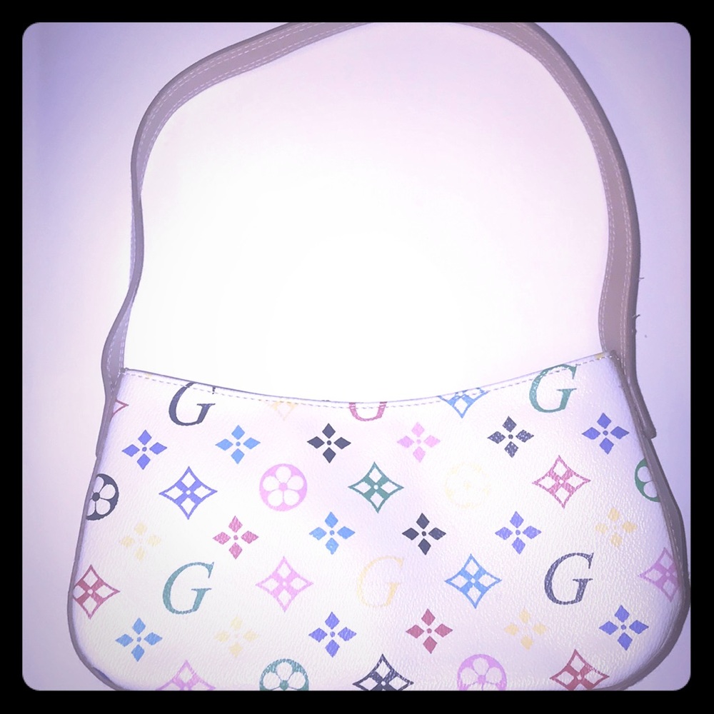 Small shoulder bag